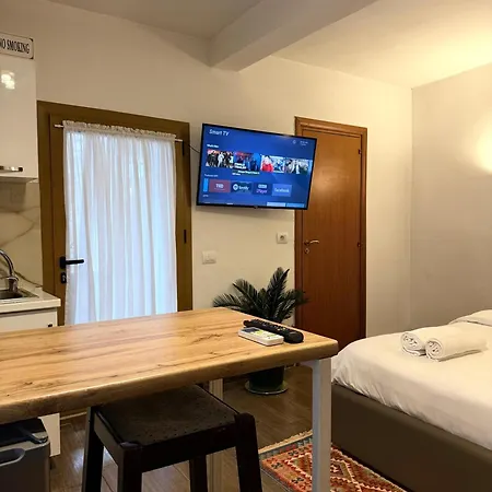 Apartment- Kamu *